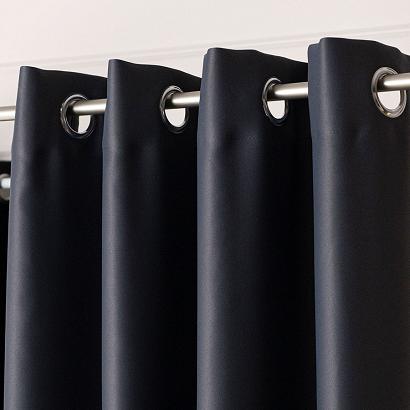 Zasłona gotowa typu blackout na przelotkach DONA 140x250 ciemnoszara