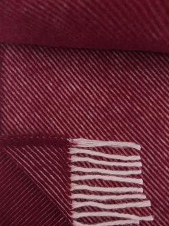 Koc z wełny nowozelandzkiej MAGDA 150x200 diagonalny bordowy