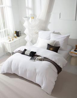 Pościel Queen 160x200 biała ze złotą lamówką bizą
