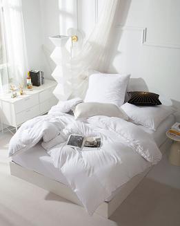 Pościel Queen 160x200 biała ze złotą lamówką bizą