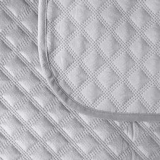 Narzuta dekoracyjna VELVI 170x210 pikowana w geometryczny wzór szara