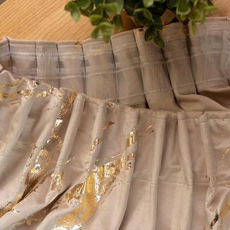 Zasłona gotowa na taśmie MARMA 140x250 ciemnobeżowa ze złotym nadrukiem