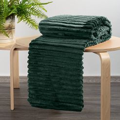 Koc narzuta na fotel SOFT 70x160 Design91 ciemnozielony puszysty w przestrzenne pasy