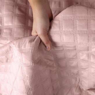 Narzuta dekoracyjna VELVI 170x210 pikowana w geometryczny wzór jasnoróżowa