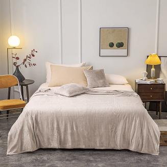 Koc narzuta z mikrofibry Solo 130x170 jasnobeżowy