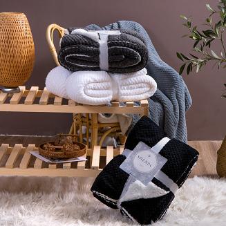 Koc narzuta Sherpa 150x200 czarny biały dwustronny baranek