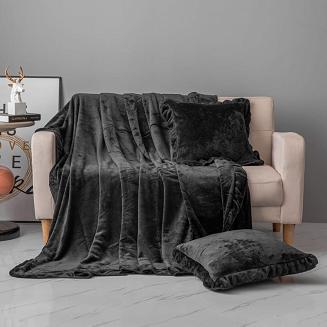 Koc narzuta Ruffy 150x200 czarny z falbankami