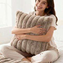 Taupe Poszewka Futrzana 50x70 Bunny