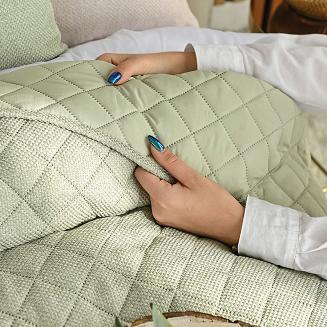 Narzuta dekoracyjna MOLLY 170x210cm pikowana strukuralna szałwiowa