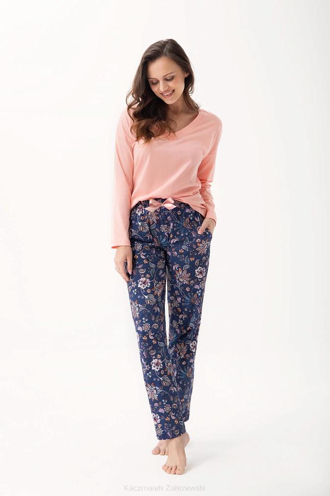 Piżama damska LUNA kod 614 morelowa granatowe spodnie w kolorowe kwiaty paisley