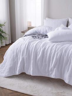 Poszewka muślinowa struktura do narzuty Stella 50x70 biała z haftem krzyżyków