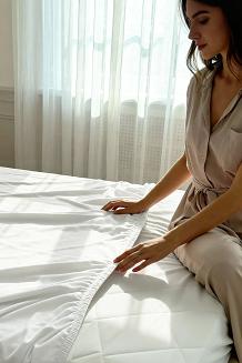 Prześcieradło wodoodporne nieprzemakalne jeresy z gumką Aquasafe 70x140 białe