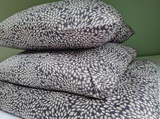 Pościel satynowa 160x200 grafitowa beżowa kwietne rozety