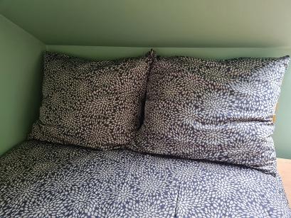 Pościel satynowa 160x200 grafitowa beżowa kwietne rozety