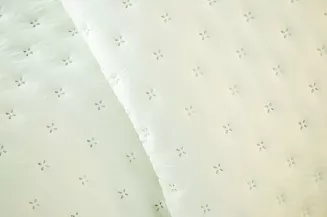 Narzuta dekoracyjna TERRA 160x200 pikowana kość słoniowa