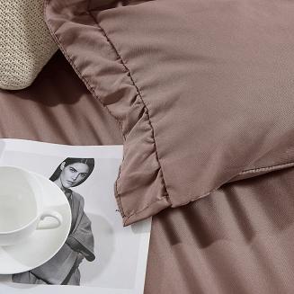 Pościel Ruffy 200x220 brązowa z falbanką