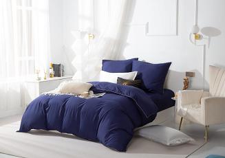 Pościel Queen 140x200 granatowa ze złotą lamówką bizą