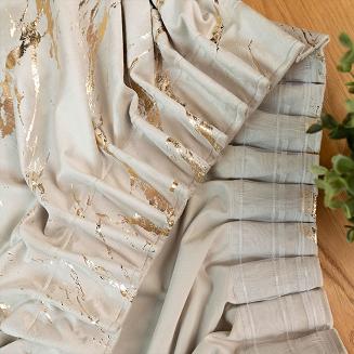 Zasłona gotowa na taśmie MARMA 140x250 jasnokremowa ze złotym nadrukiem