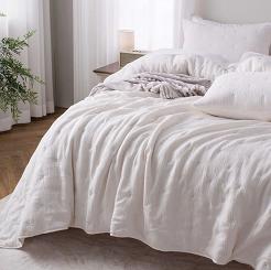 Narzuta dekoracyjna muślinowa struktura Stella 240x220 kremowa z haftem krzyżyków