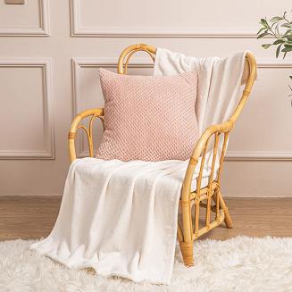 Koc narzuta z mikrofibry na fotel WILLY 70x150 kremowa