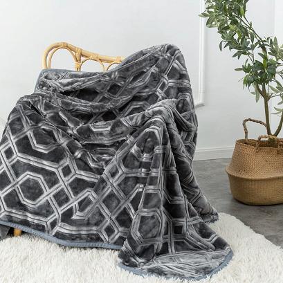 Koc akrylowy tłoczony VITO 160x200 geometryczny wzór grafitowy