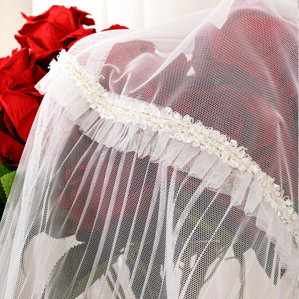 Firana gotowa na przelotkach ORENA 140x250 biała ze zdobieniem na dole