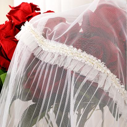 Firana gotowa na przelotkach ORENA 140x250 biała ze zdobieniem na dole