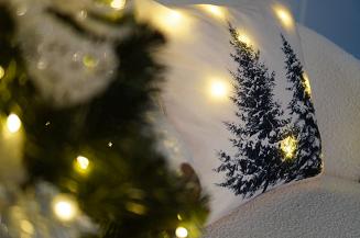 Poszewka dekoracyjna świecąca LED 40x40 świąteczna choinka