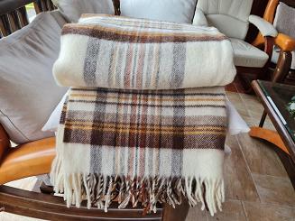 Koc wełniany z frędzlami 100% WEŁNA beżowa krata