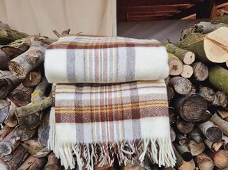 Koc wełniany z frędzlami 100% WEŁNA beżowa krata