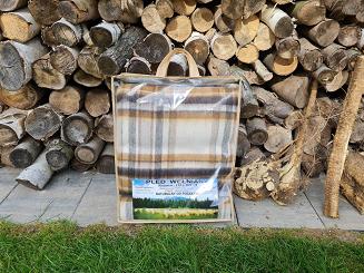 Koc wełniany z frędzlami 100% WEŁNA beżowa krata