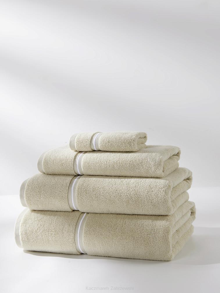 Ręcznik bawełniany LIBRE 50x90 beżowy z białą bizą