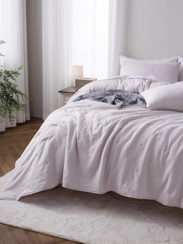 Narzuta dekoracyjna fakturowana Dotta 160x220 kaszmirowa z haftem kropek