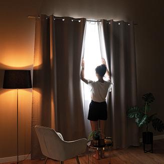 Zasłona gotowa na przelotkach 140x250 SUPER BLACKOUT zaciemniająca ciepły szary