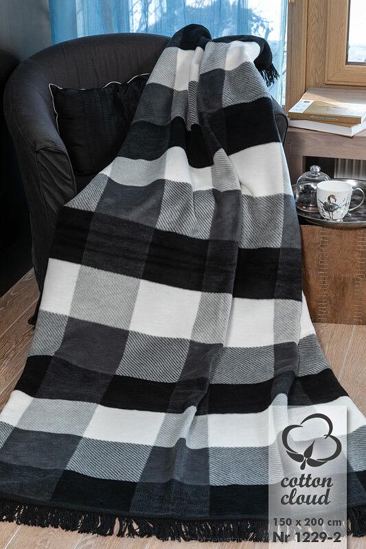 Koc bawełniano-akrylowy 150x200 czarna szara krata wzór 1229-2