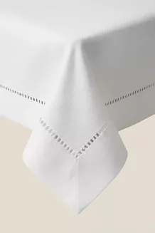 Biały Obrus z Mereżką 140x220 CLASSY