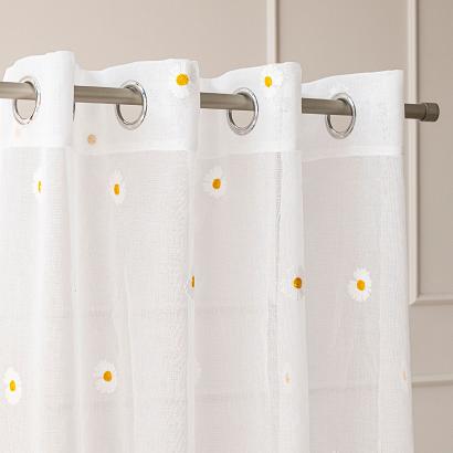 Firana gotowa na przelotkach na etaminie z ołowianką 140x250 BELLIS stokrotki biała