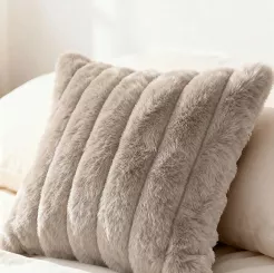 Taupe Poszewka Futrzana 45x45 Bunny