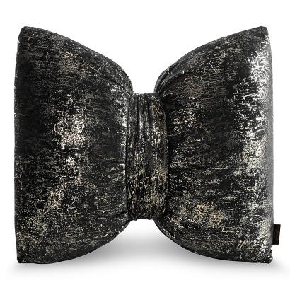 Poduszka dekoracyjna KOKARDA1 45x55 Eurofirany czarna z błyszczącym nadrukiem