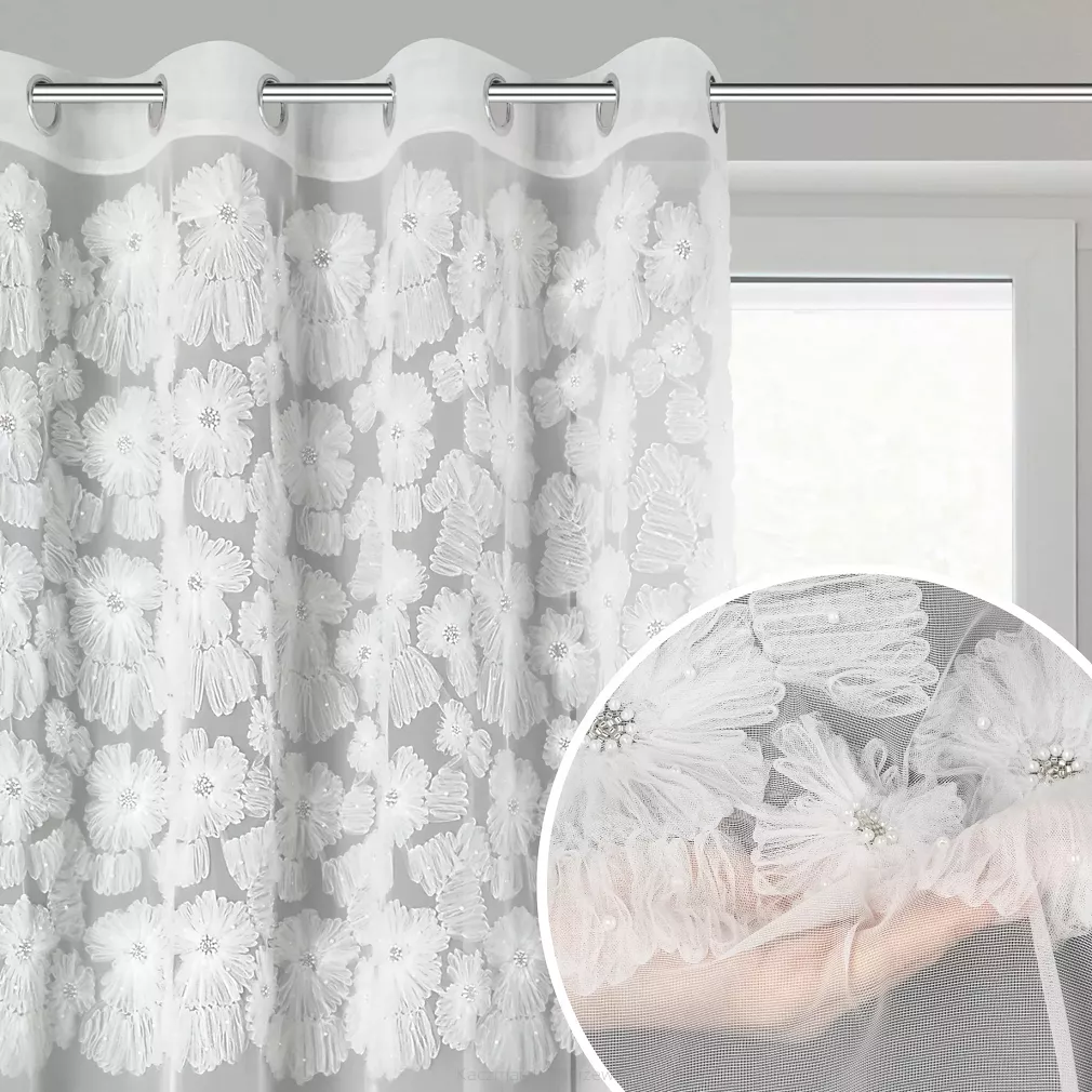 Zasłona gotowa na przelotkach JASMIN 140x250 Eva Minge Eurofirany biała kwiatowa aplikacja perełki na górze