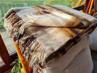 Koc wełniany z frędzlami 100% WEŁNA brązowo-musztardowa krata 