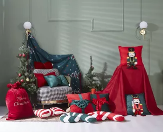 Poszewka dekoracyjna świąteczna 45x45 Christmas Bow welurowa czerwona z kokardą