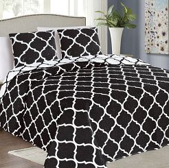 Narzuta dekoracyjna z poszewkami TAVIRA 220x240 dwustronna czarna biała koniczyna maroko