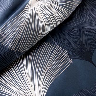 Pościel satyna bawełniana SATYNLOVE 140x200 ciemnoniebieska w liście miłorzębu