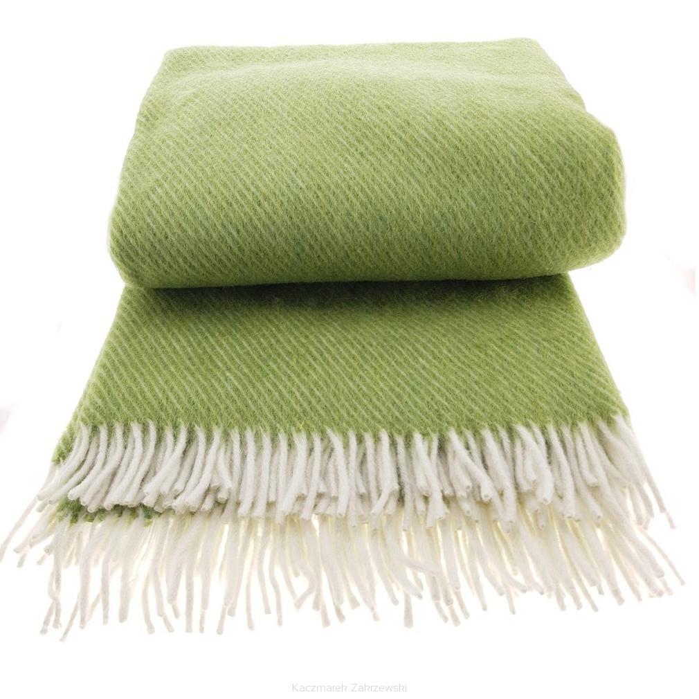 Koc wełniany z frędzlami MAGDA 160x200 diagonalny pistacjowy