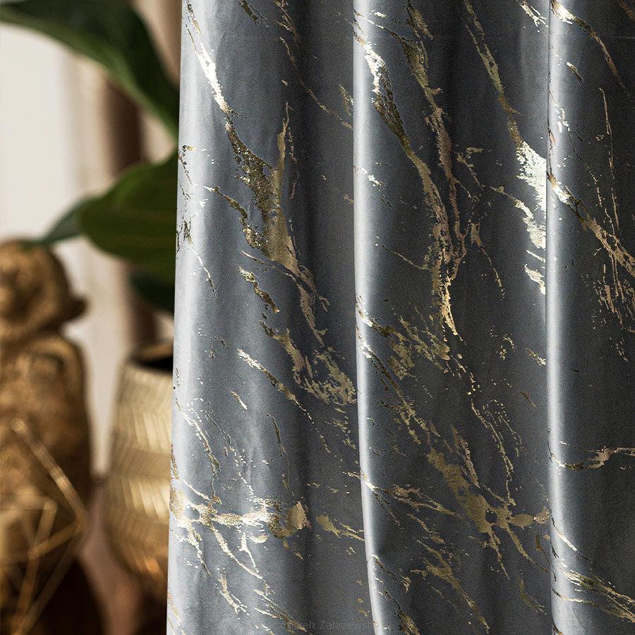 Zasłona gotowa na taśmie MARMA 140x250 jasnoszara ze złotym nadrukiem