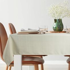 Obrus dekoracyjny GLAMO 140x260 Eurofirany beżowy