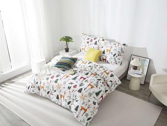 Biała Świąteczna Pościel z Mikrofibry z Nadrukiem 160x200 Christmas Forest