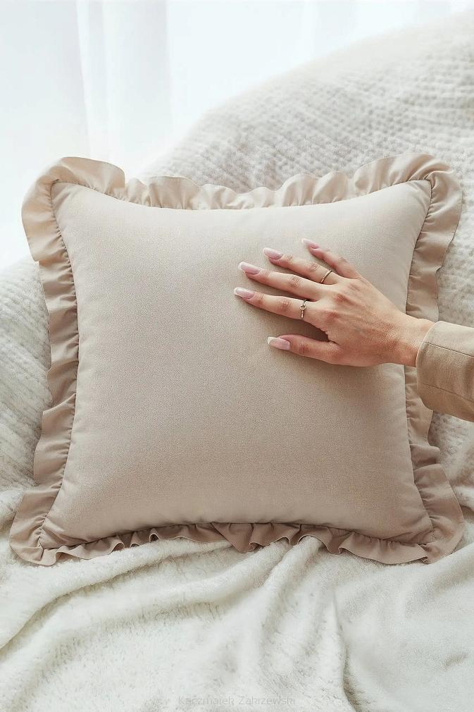 Poszewka do pościeli z falbanką RUFFY PREMIUM 50x70 beżowa