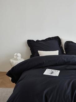 Pościel satyna bawełniana 160x200 Ruffy Premium czarna z falbanką